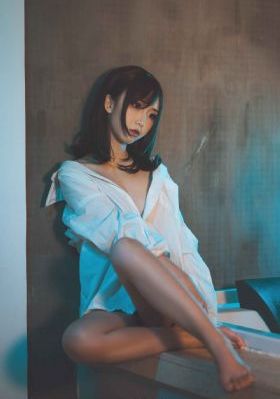 掐女人奶头的gif动态图_BD在线观看电视